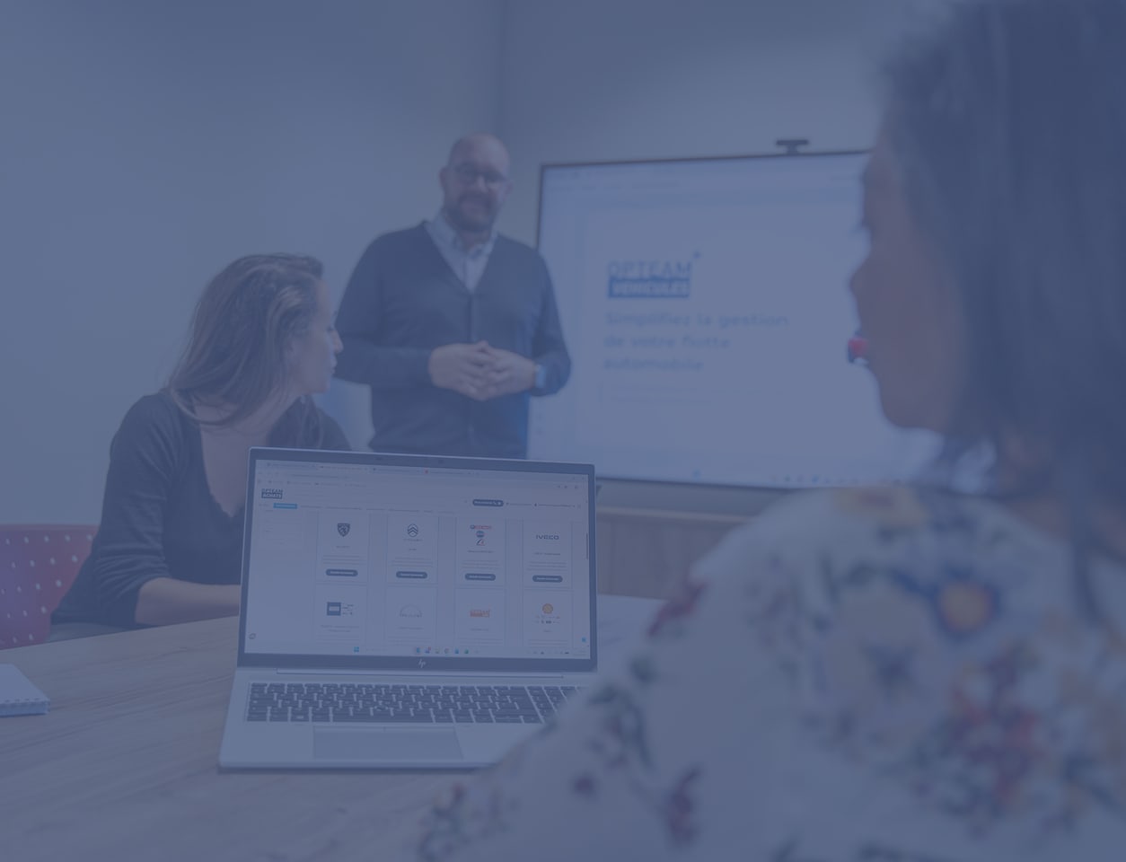 Présentation de la plateforme OPTEAM+ VÉHICULES en réunion